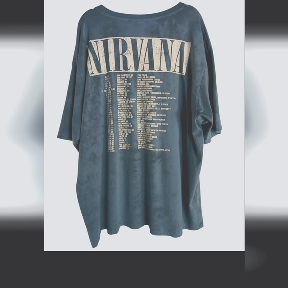 Nirvana Kurt Cobain In Utero live 93 Light Blue t-shirt Size Large 3XL - Picture 2 of 4